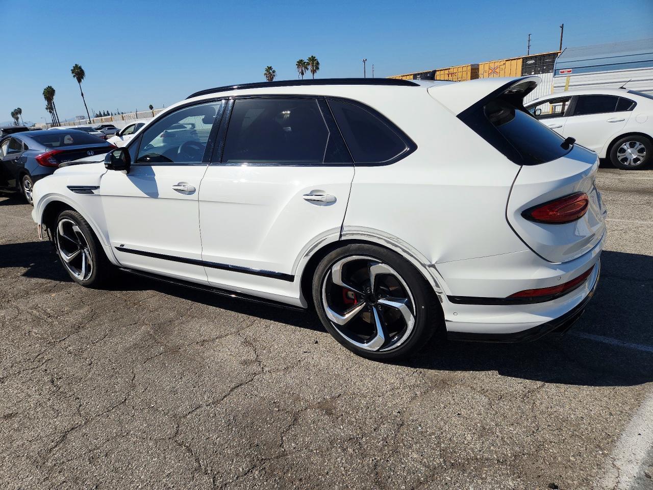 2023 Bentley Bentayga - Image 2