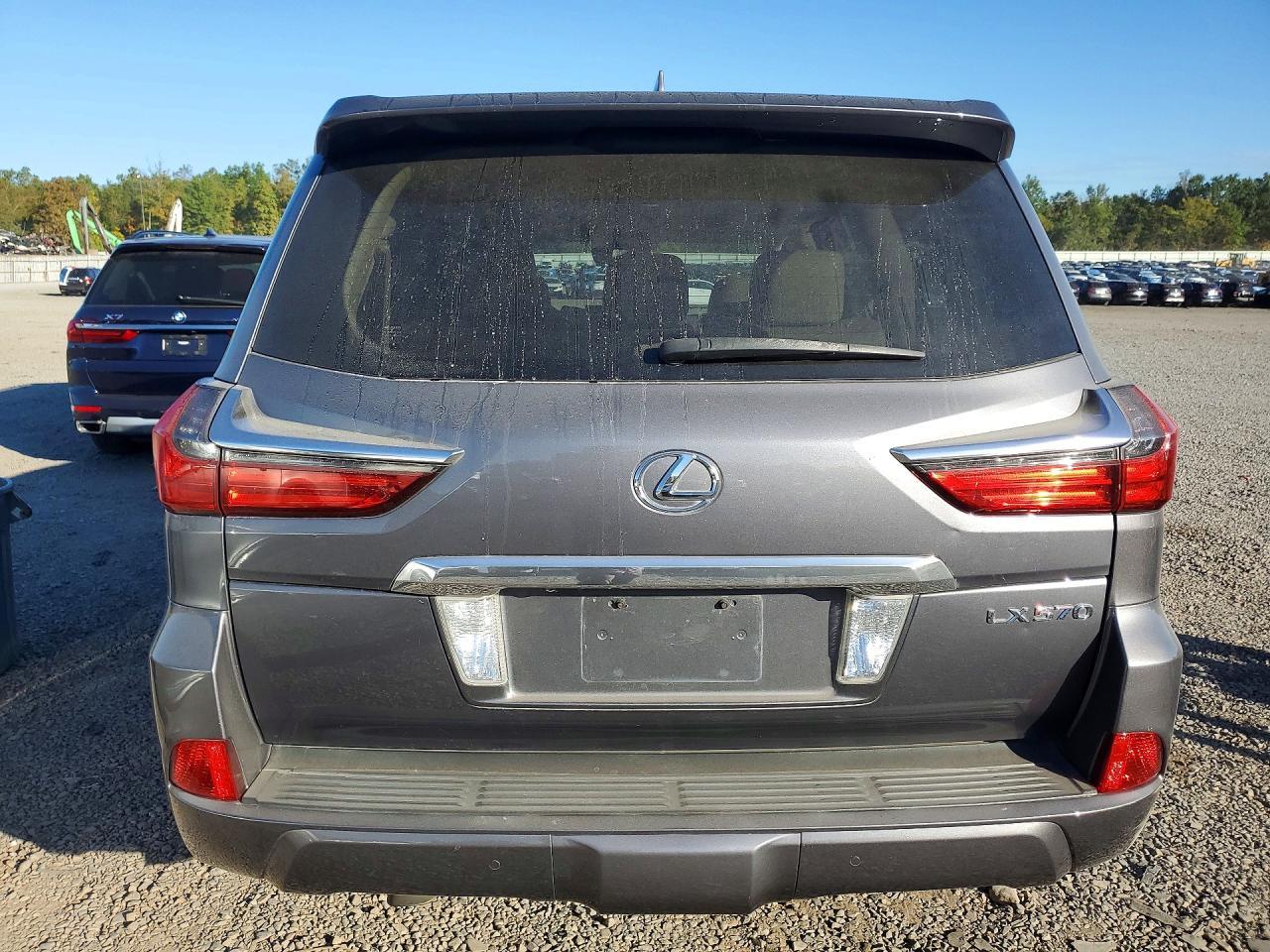 2017 Lexus Lx 570 - Image 6