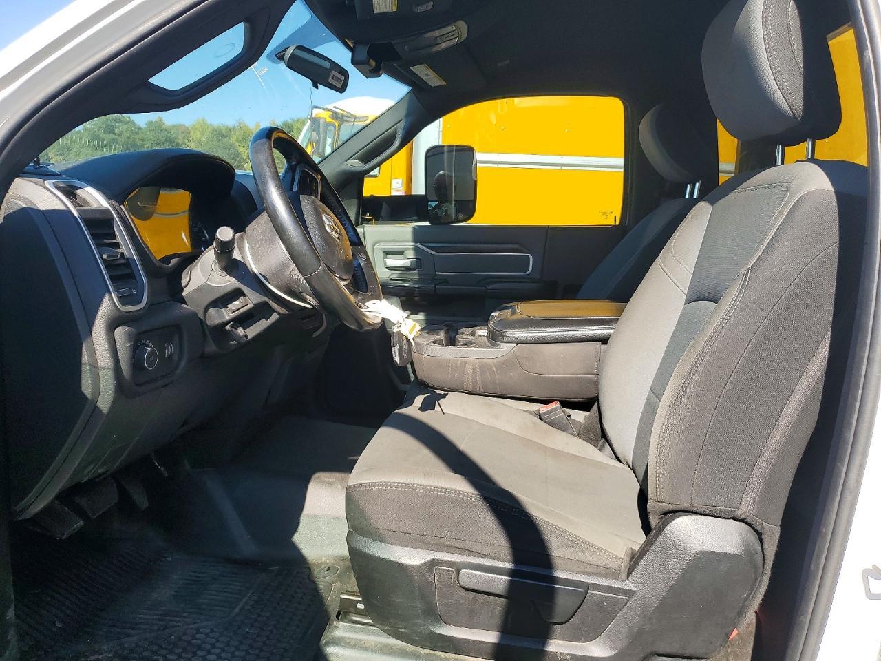 2021 Ram 5500 - Image 7