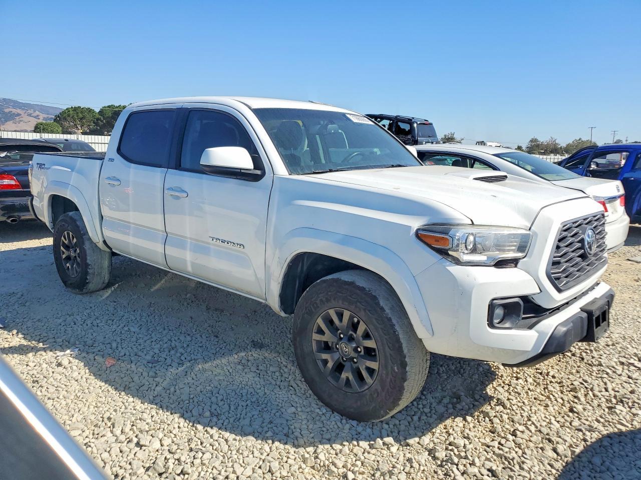 2022 Toyota Tacoma Sr5 V6 - Image 4