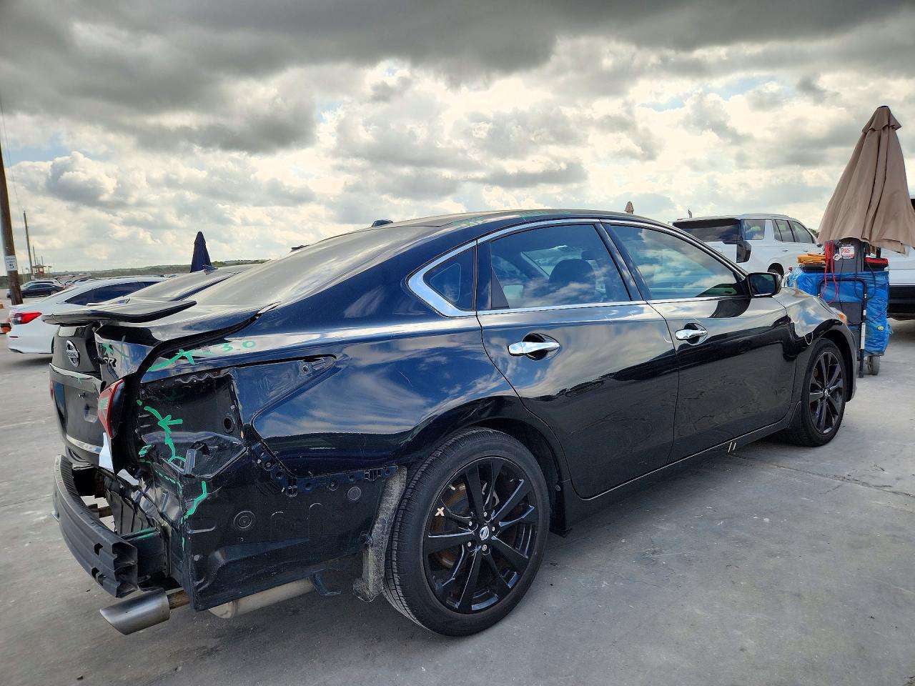 2018 Nissan Altima 2.5 Sr - Image 3