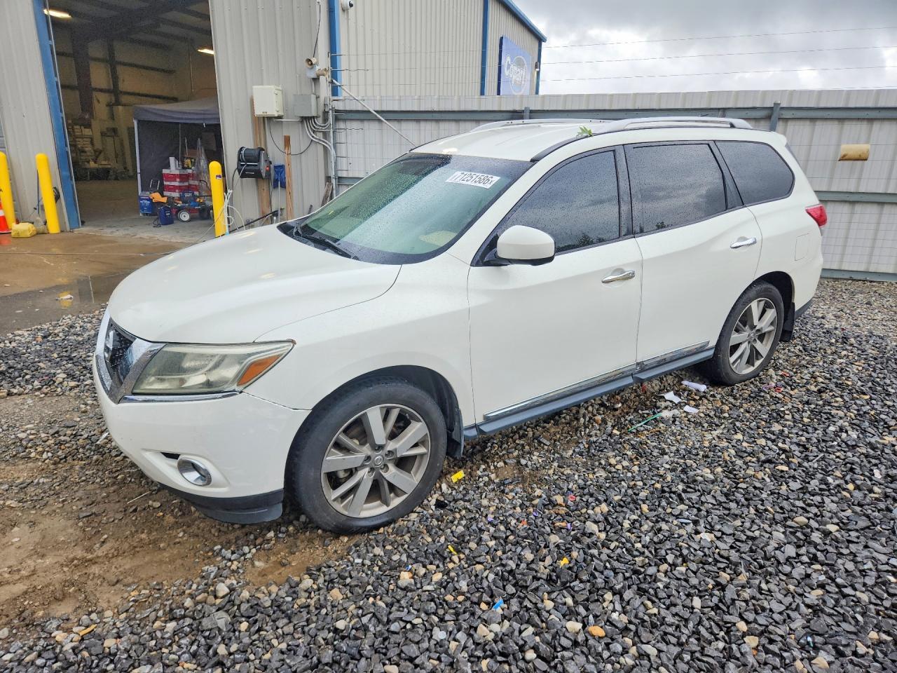 2013 Nissan Pathfinder S