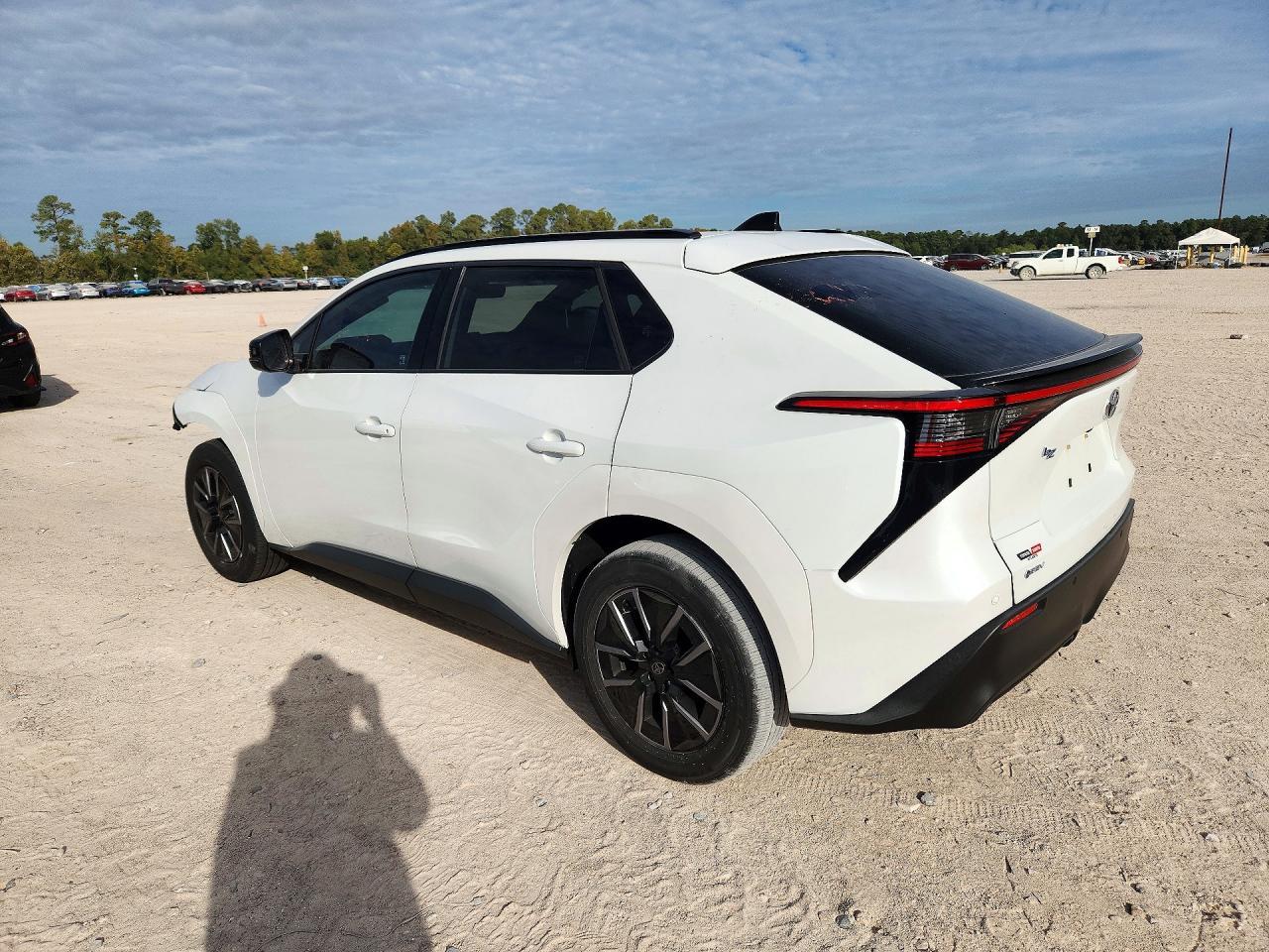 2026 Toyota Bz Xle Plus - Фото 2