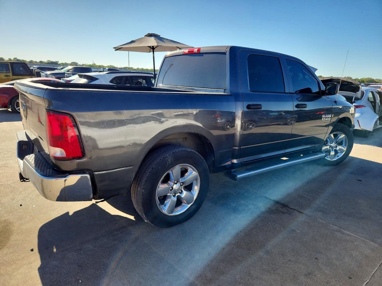2019 Ram 1500 Classic Tradesman - Фото 3