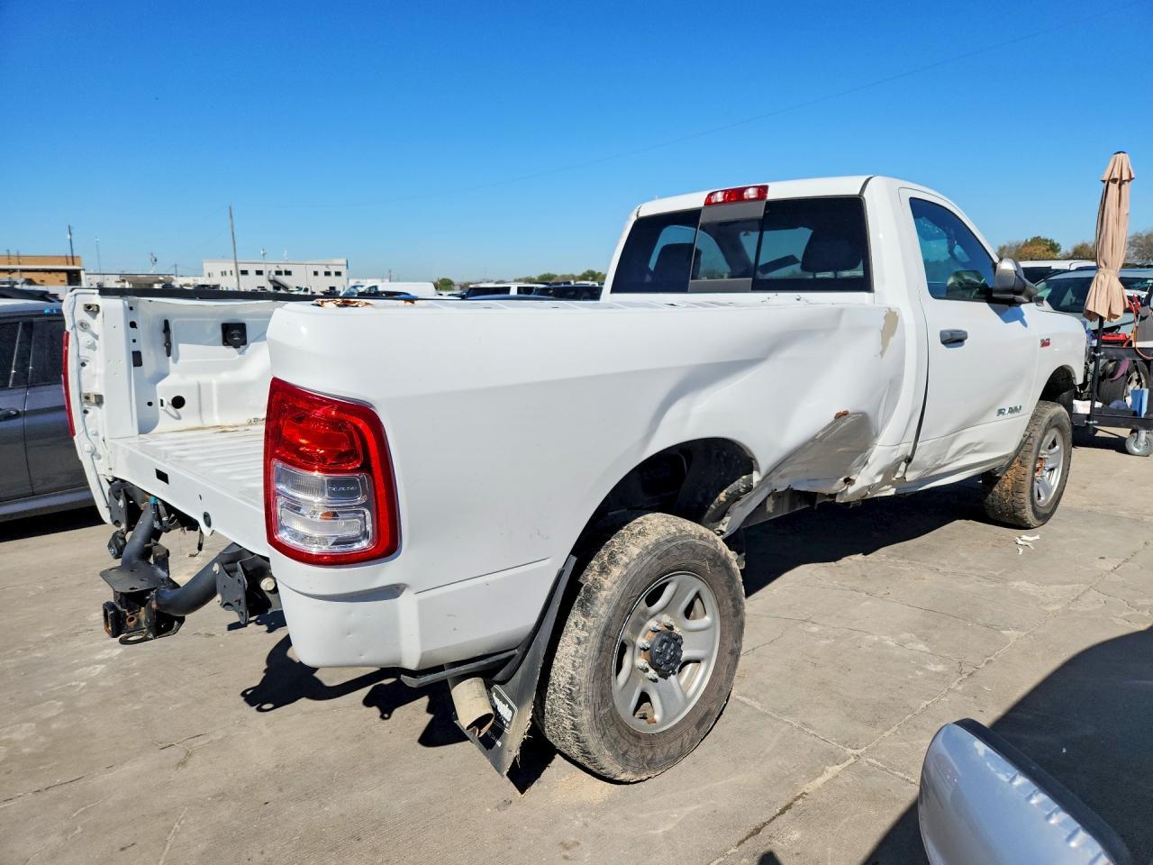 2022 Ram 2500 Tradesman - Image 3