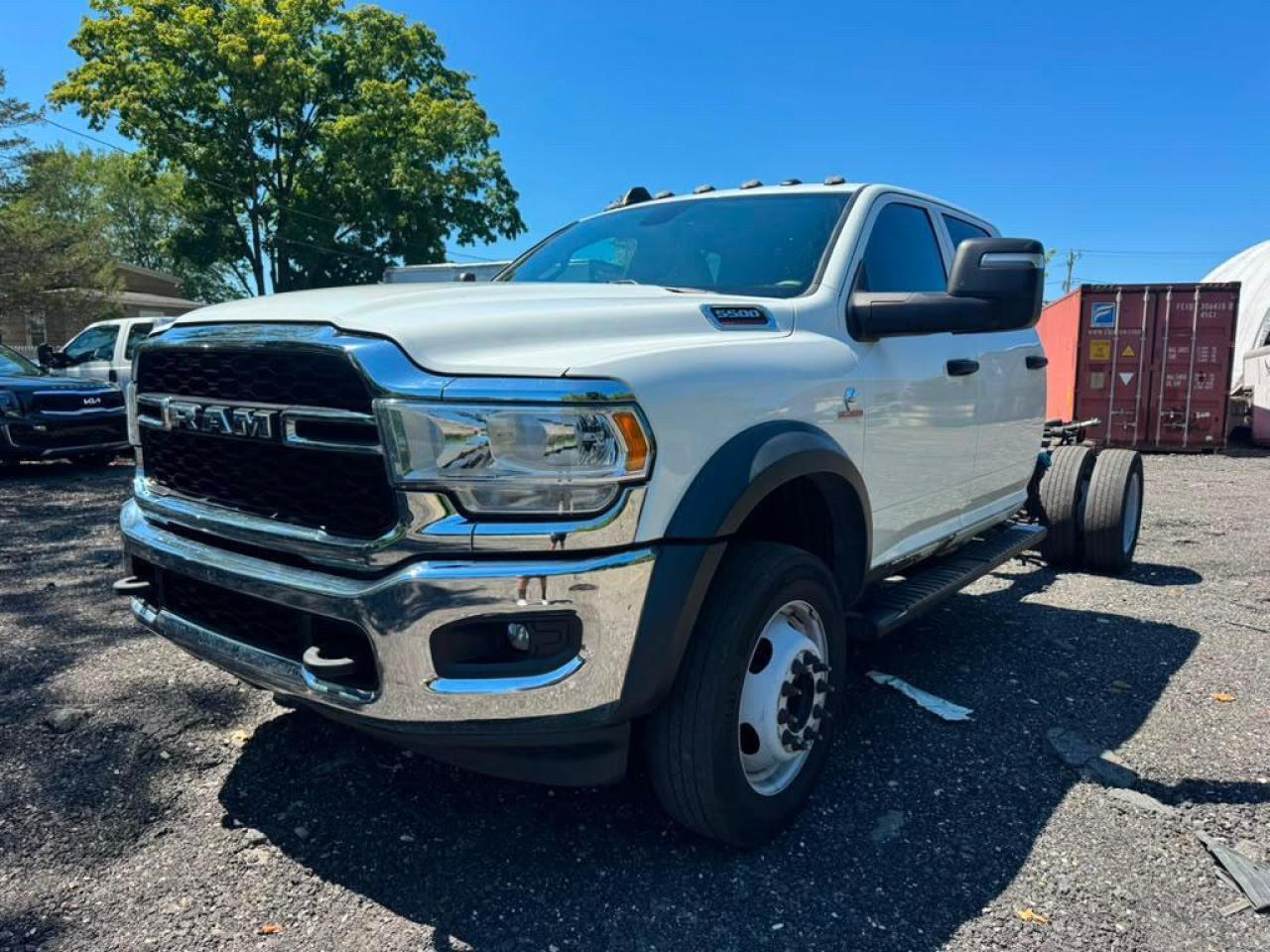 2024 Ram 5500 - Фото 2