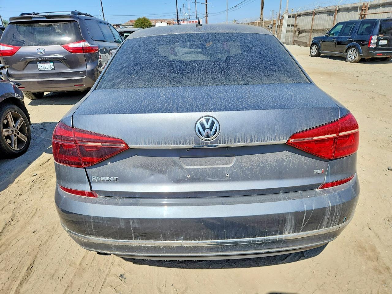 2016 Volkswagen Passat S - Фото 6