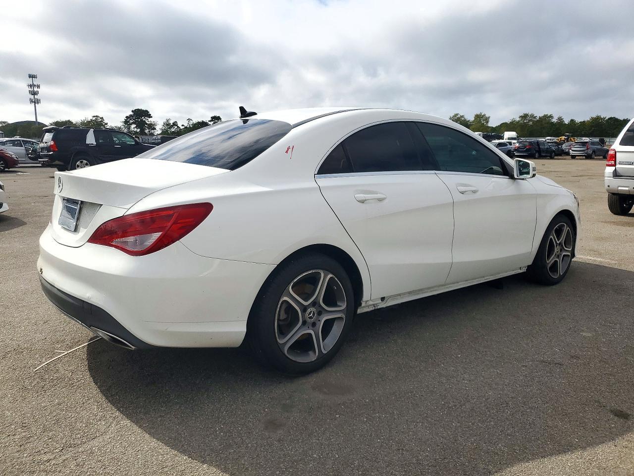 2019 Mercedes-Benz Cla 250 - Фото 3