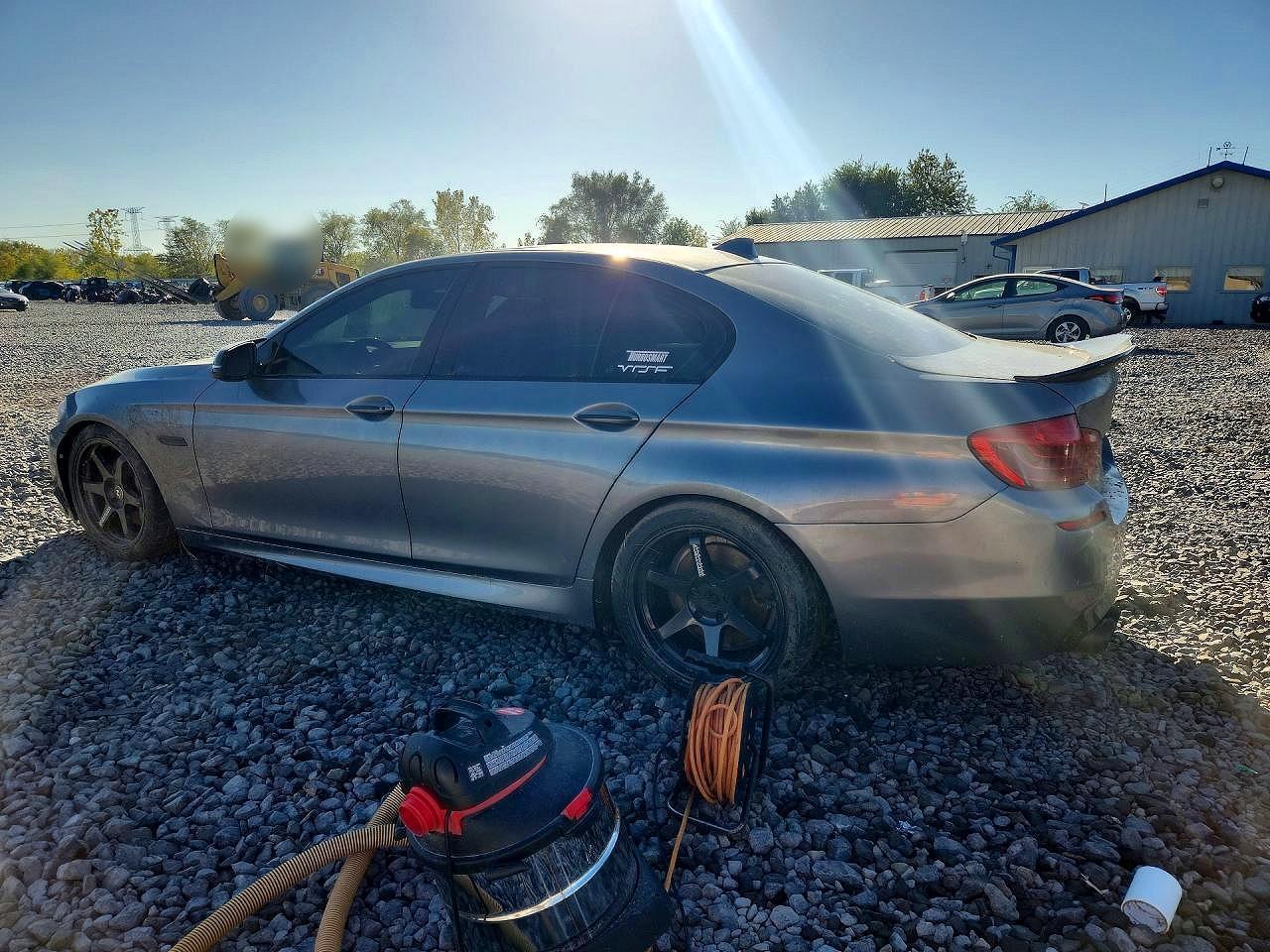 2015 BMW 535 I - Фото 2