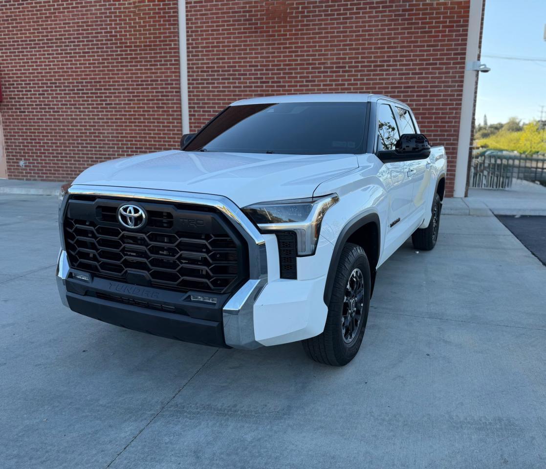 2024 Toyota Tundra Sr5 - Image 2