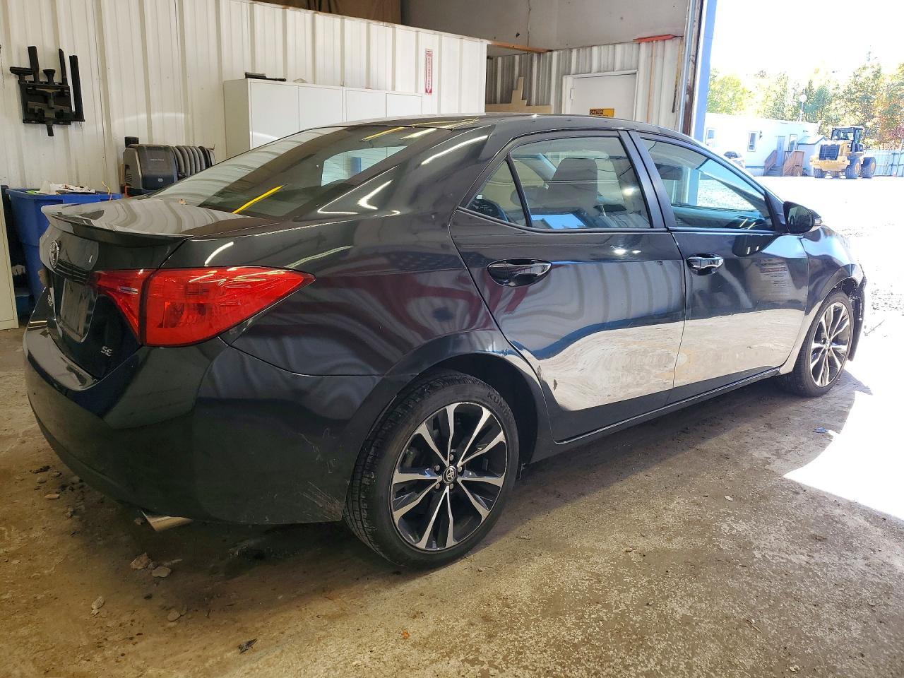 2018 Toyota Corolla Se - Фото 3
