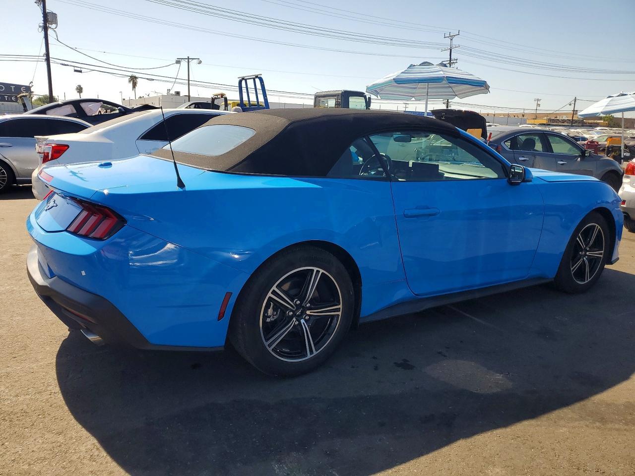 2024 Ford Mustang - Фото 3