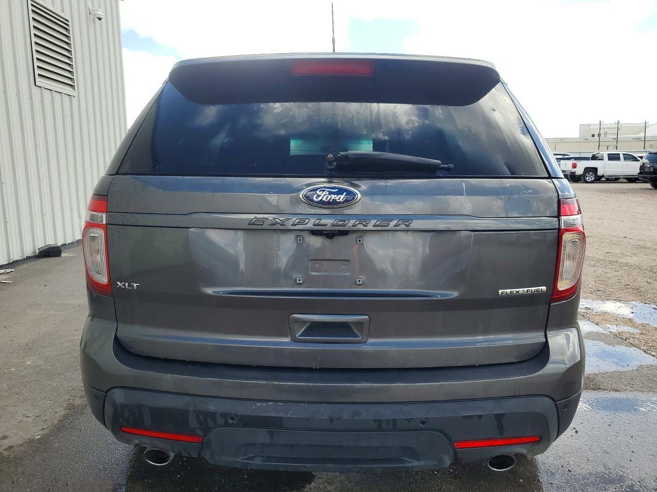 2015 Ford Explorer Xlt - Фото 6