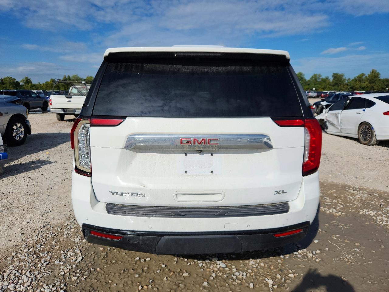 2022 GMC Yukon Xl K1500 Sle - Image 6