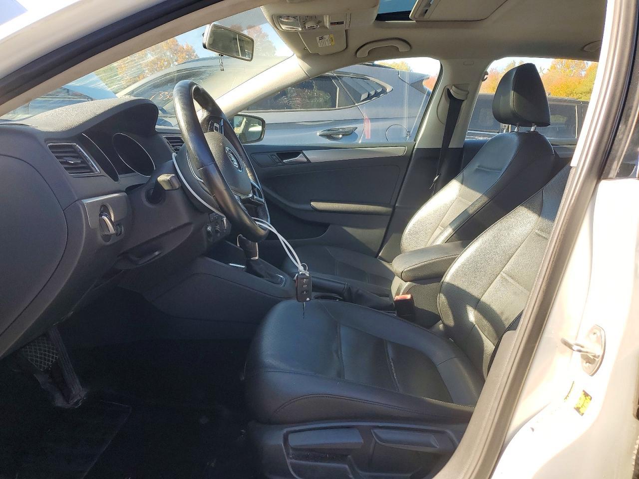 2017 Volkswagen Jetta Se - Image 7