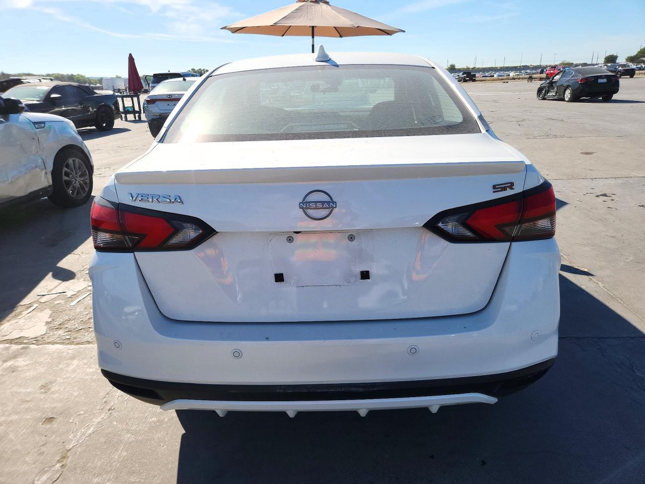 2025 Nissan Versa - Image 6