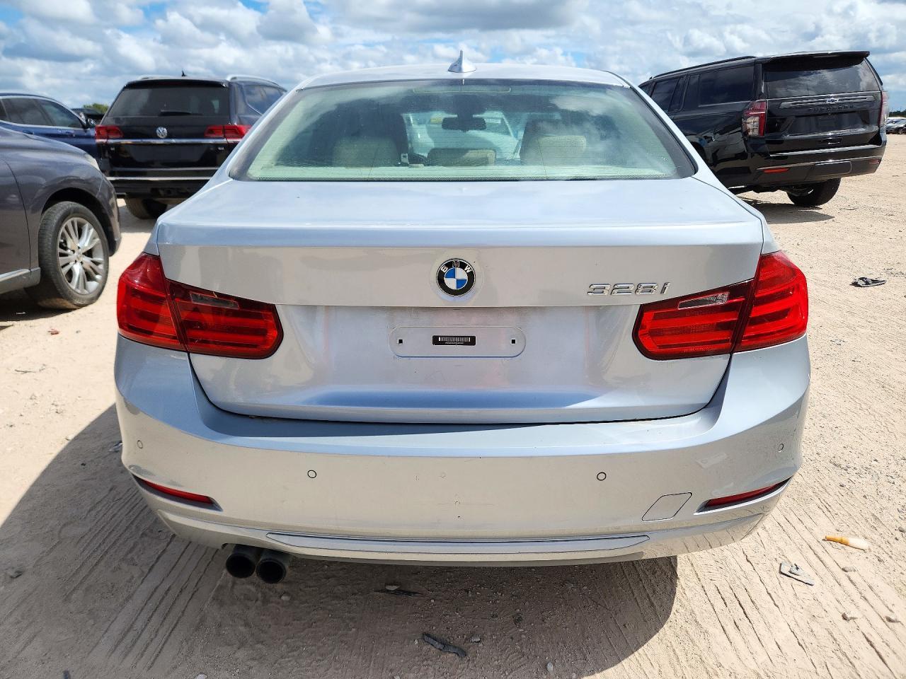 2012 BMW 328 I - Фото 6