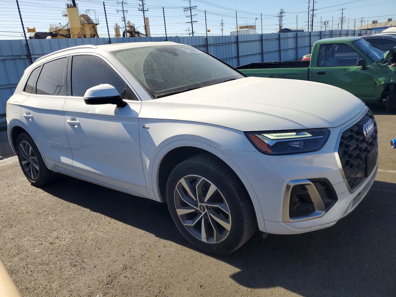 2023 Audi Q5 S Line Quattro Premium Plus - Фото 4