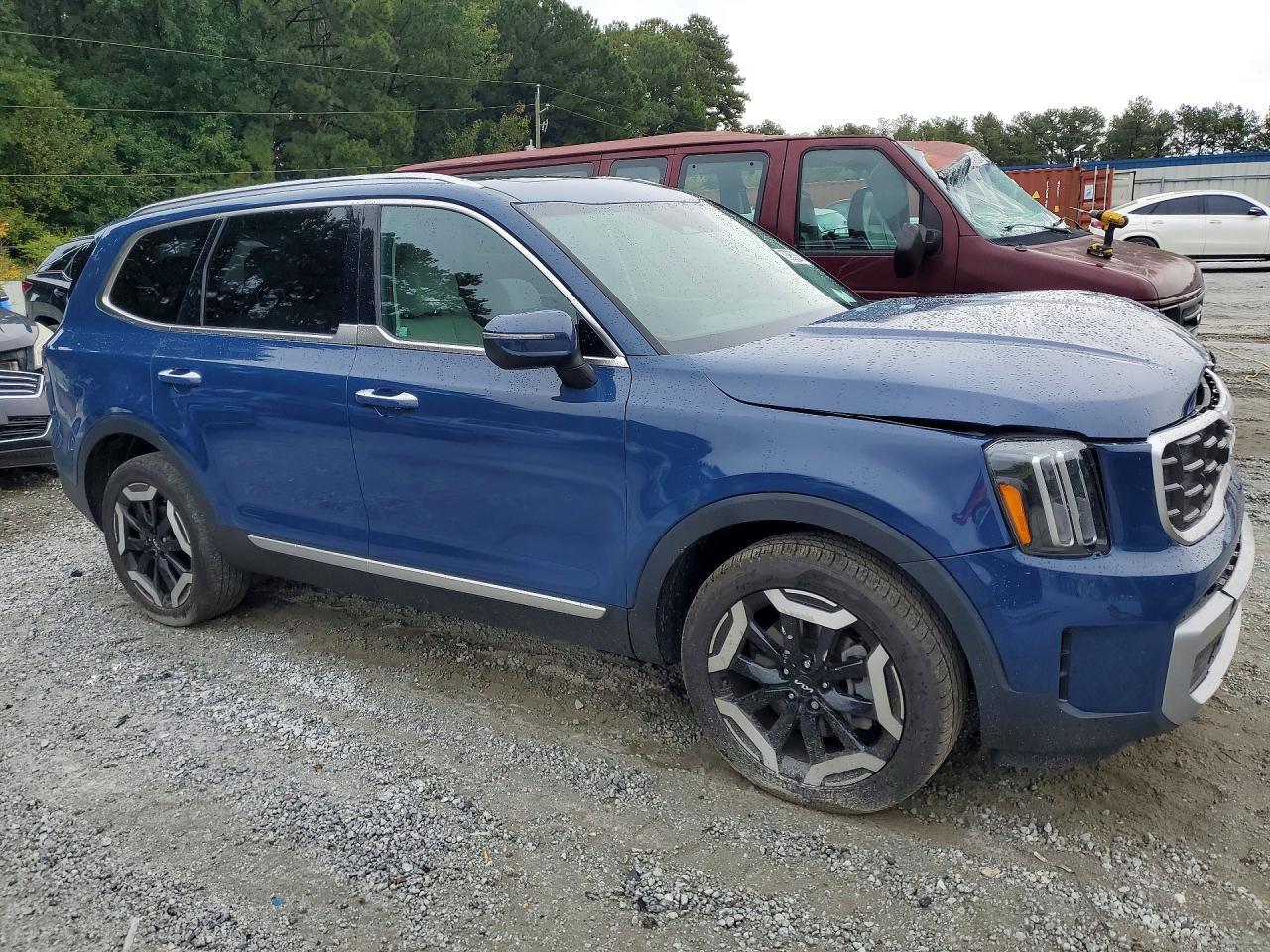 2023 Kia Telluride S - Фото 4