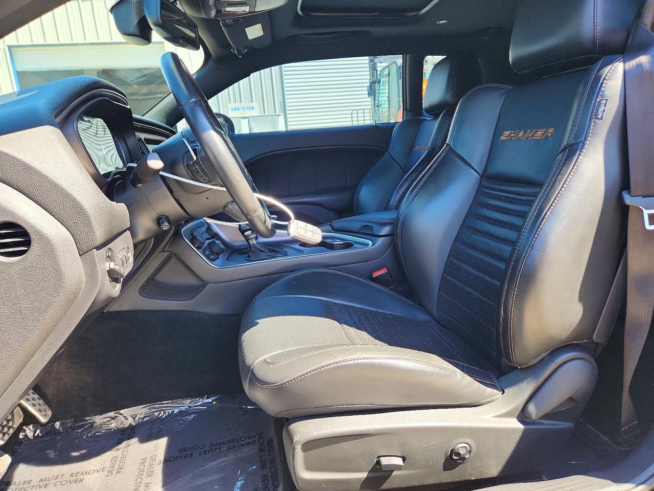 2015 Dodge Challenger Sxt Plus - Image 7