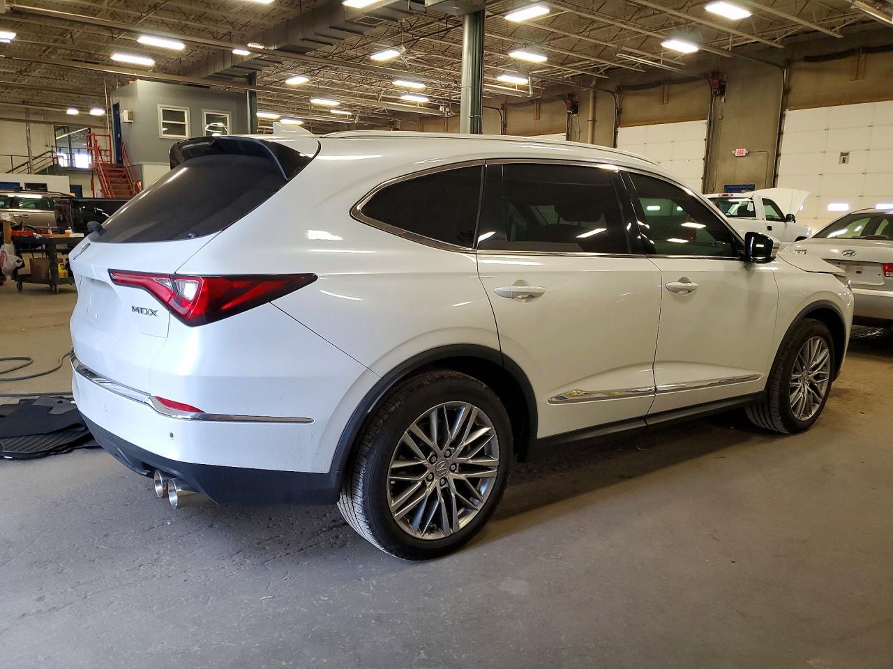 2022 Acura Mdx Advance - Фото 3
