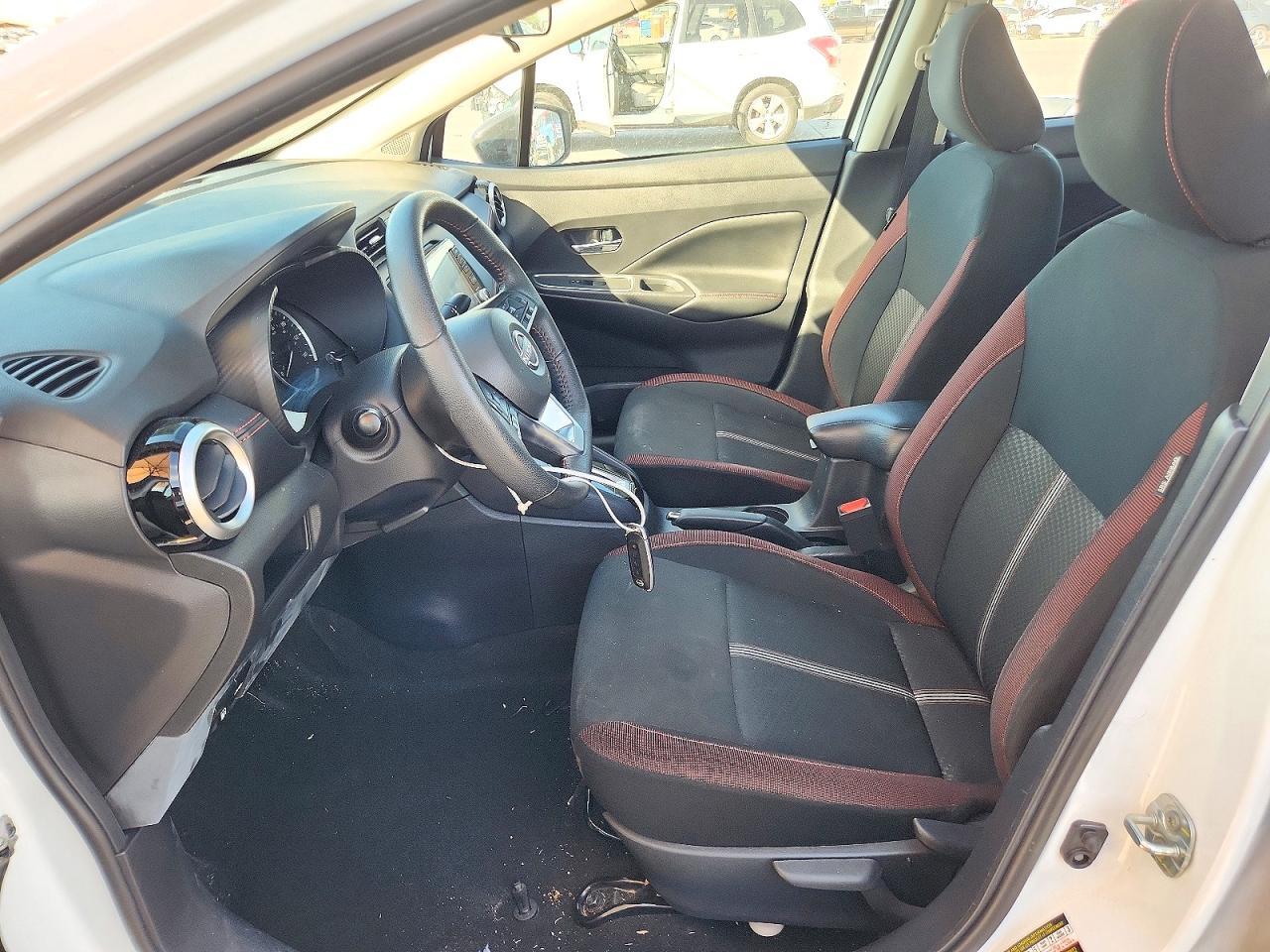 2025 Nissan Versa - Image 7