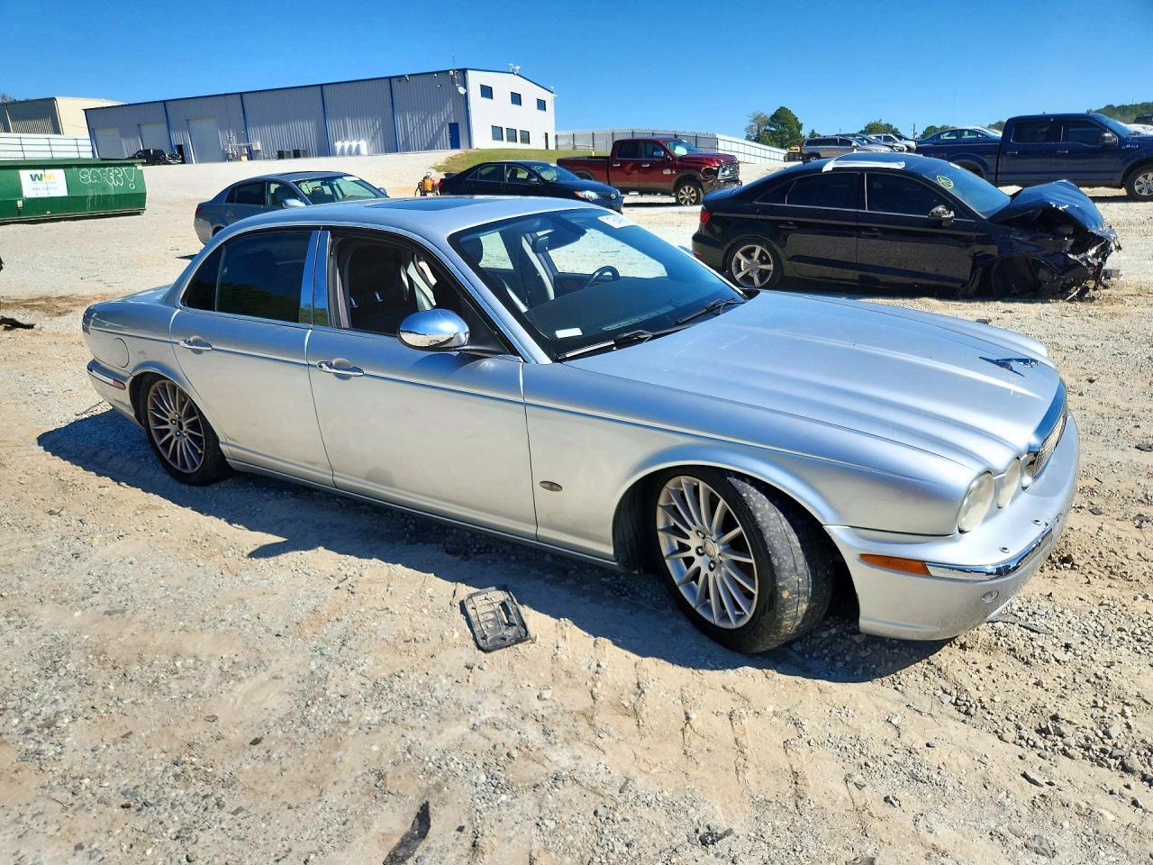 2007 Jaguar Xj8 - Image 4