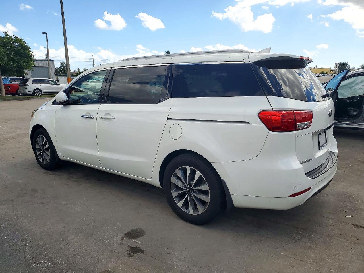 2015 Kia Sedona Sx - Фото 2