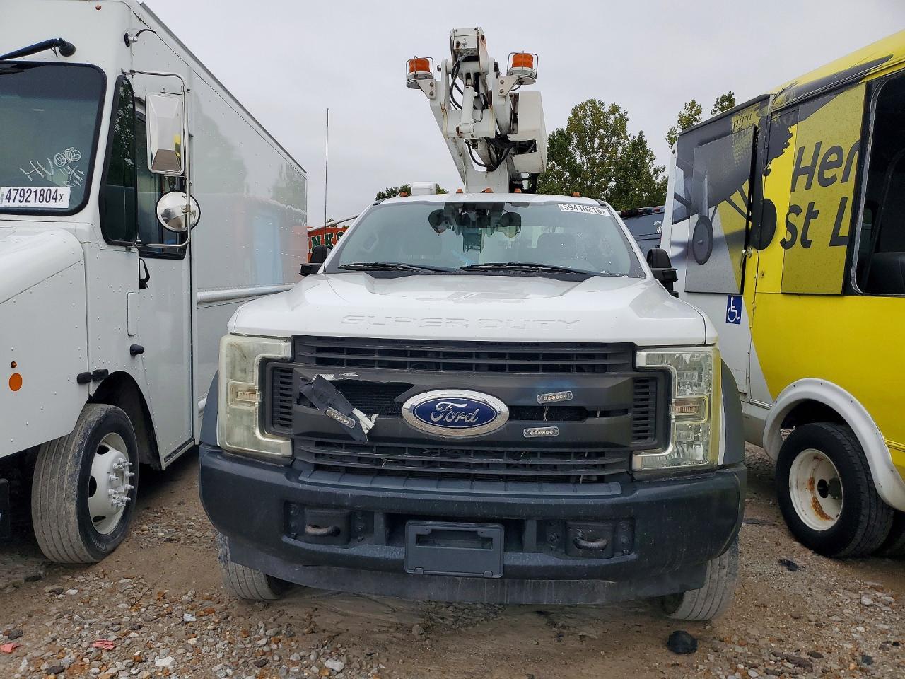 2017 Ford F450 Super - Фото 5
