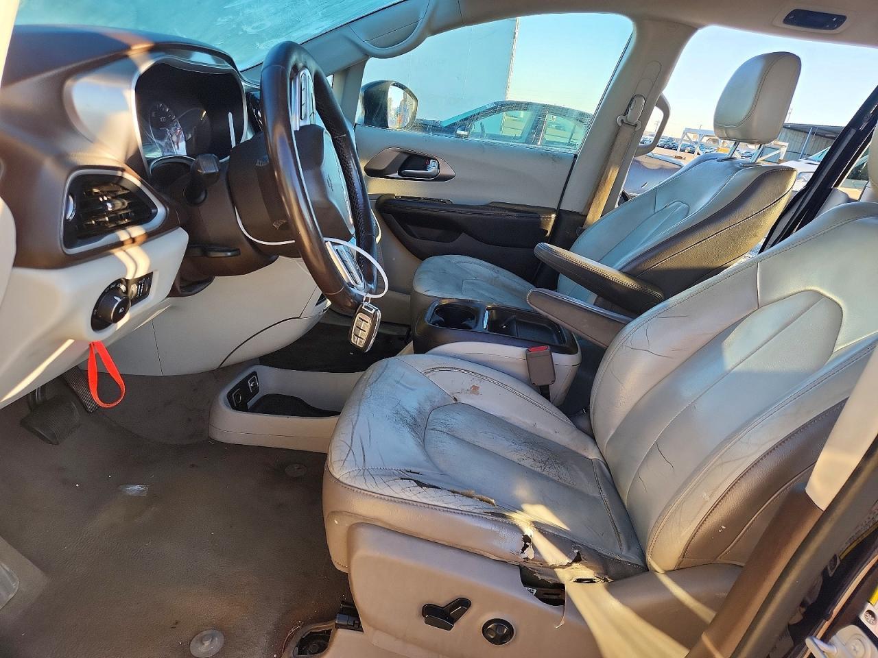 2017 Chrysler Pacifica Touring L - Фото 7