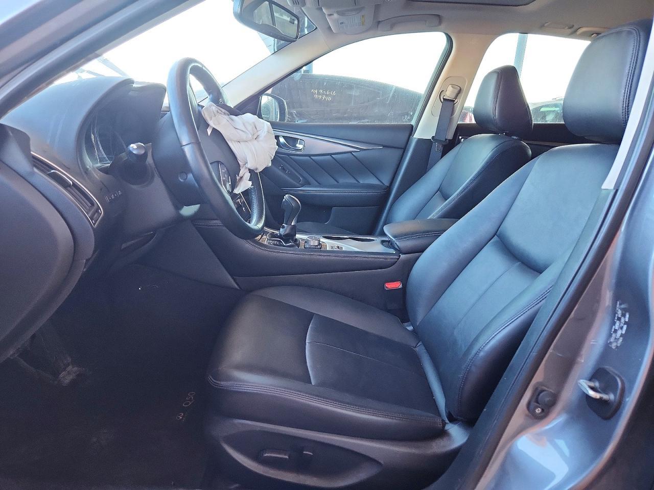 2015 Infiniti Q50 Premium - Image 7