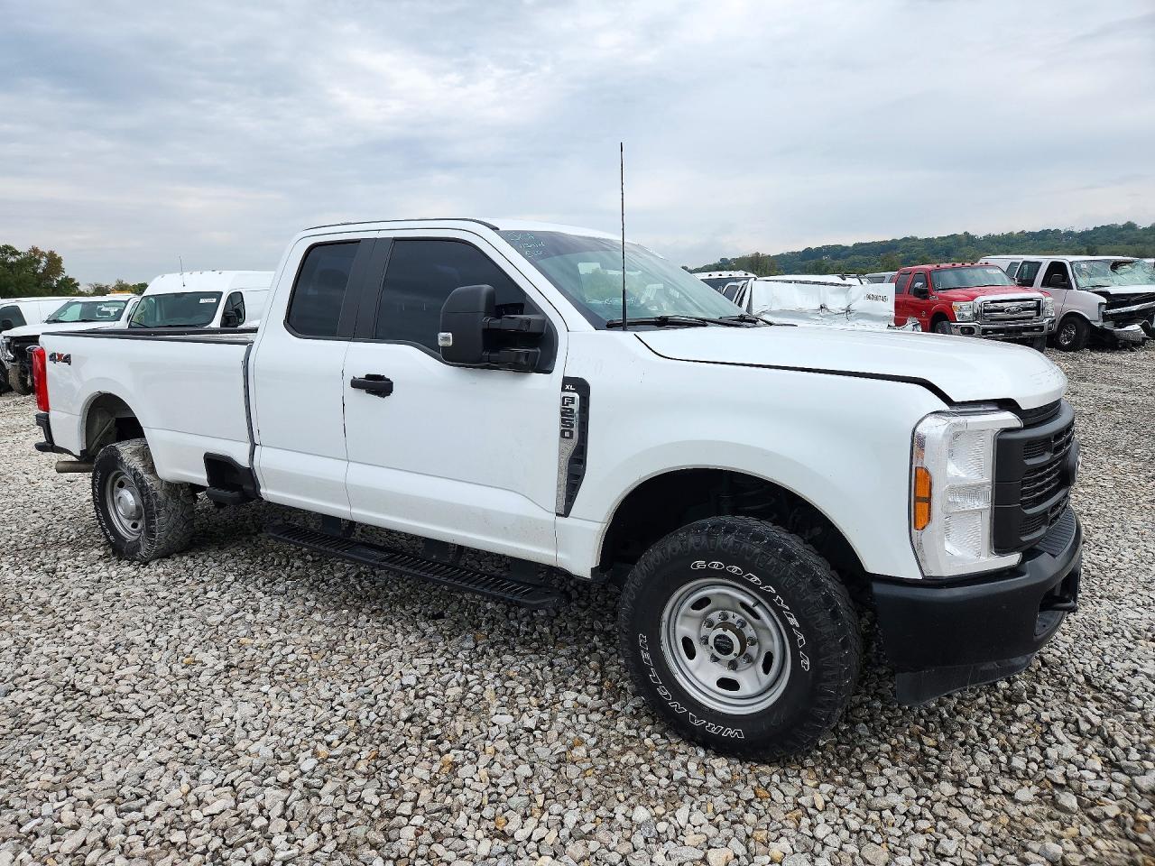 2024 Ford F250 Super Duty - Image 4