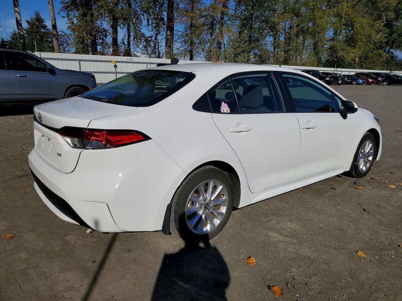 2022 Toyota Corolla Le - Фото 3