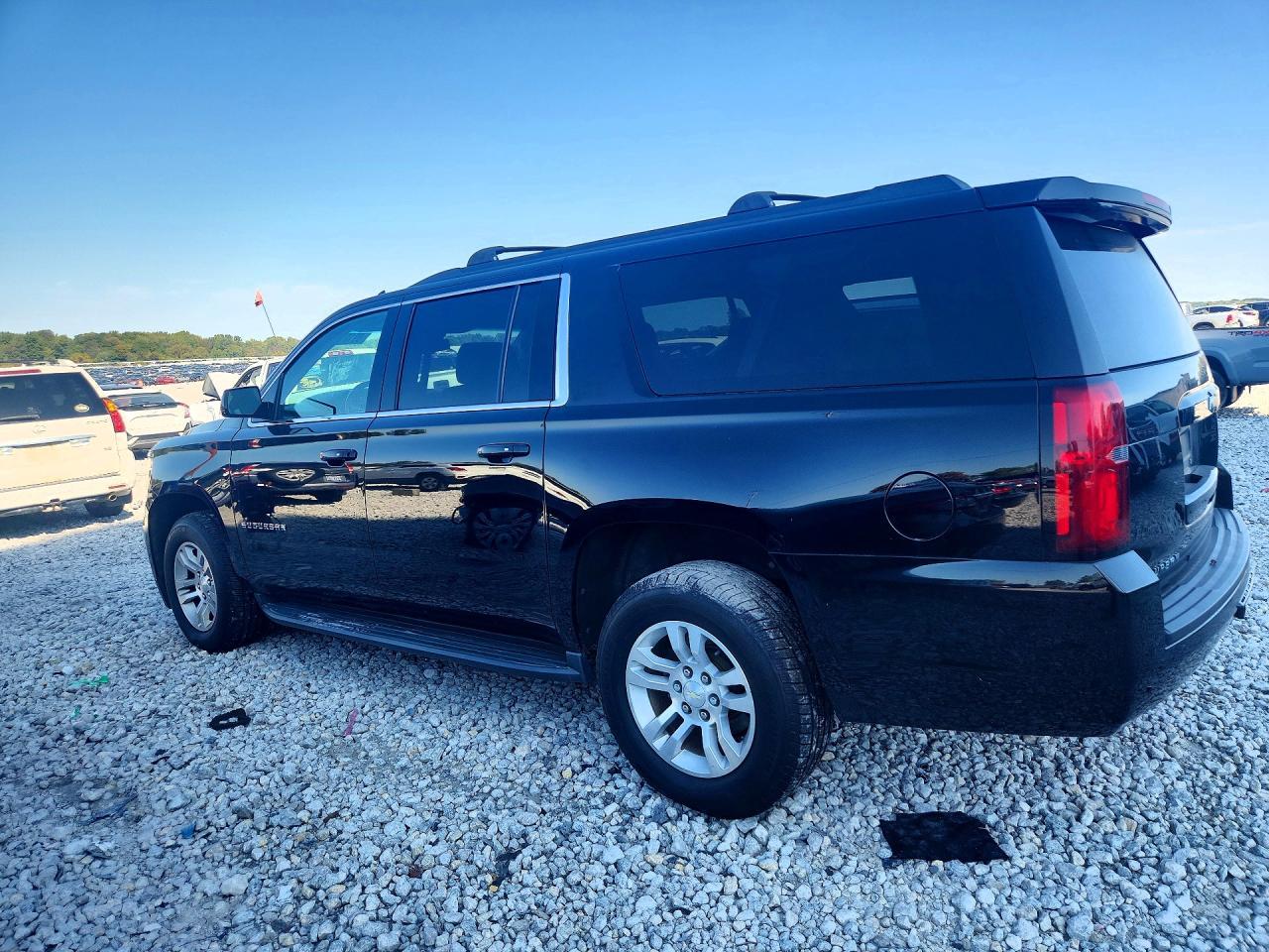 2016 Chevrolet Suburban K1500 Lt - Image 2