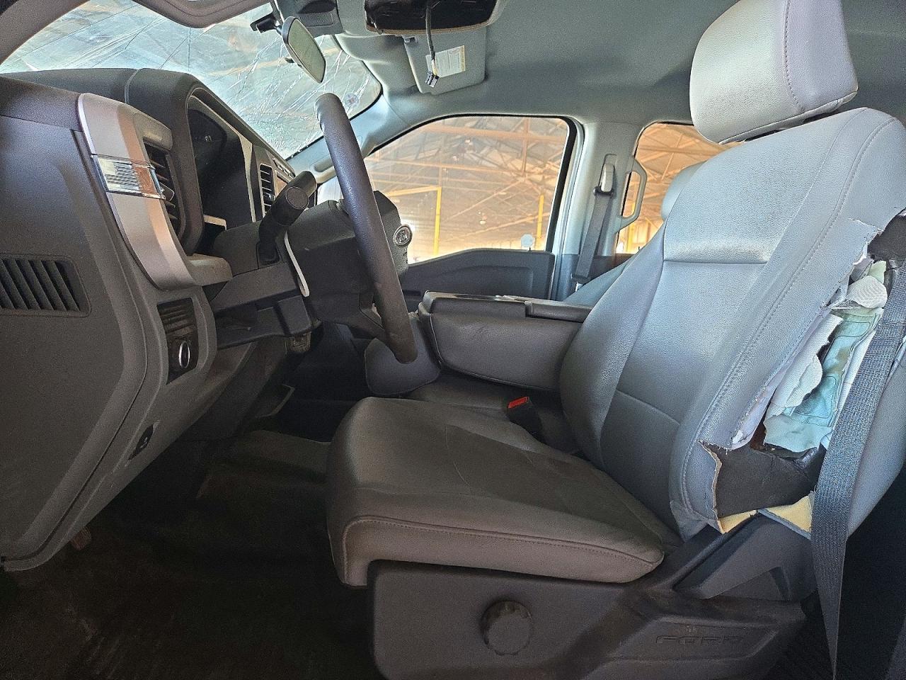2023 Ford F250 Super Duty - Фото 7