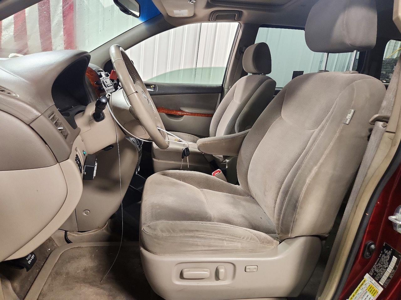 2007 Toyota Sienna Xle 7-Passenger - Фото 7