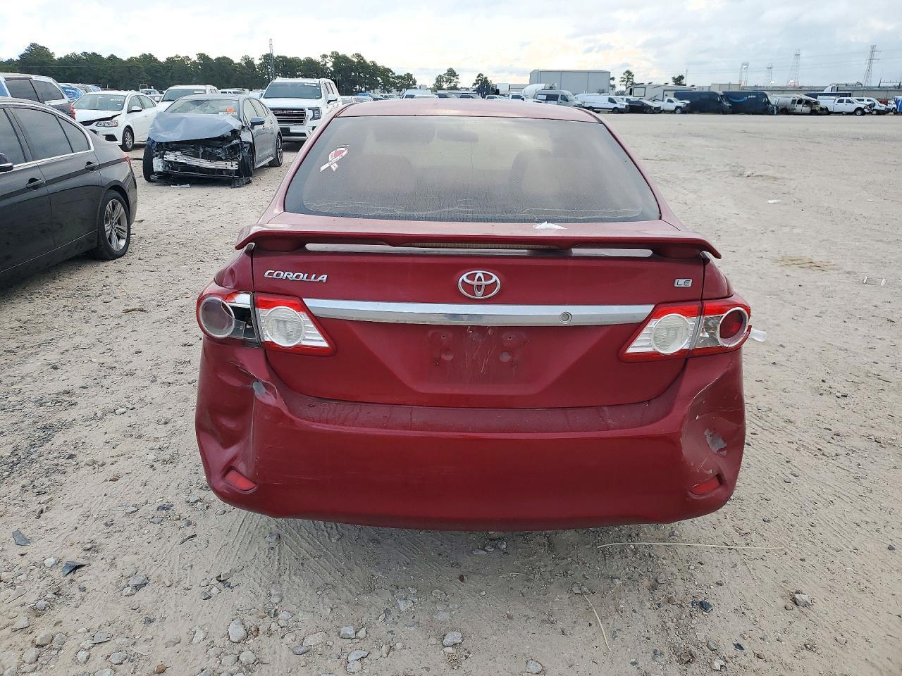 2011 Toyota Corolla Le - Image 6