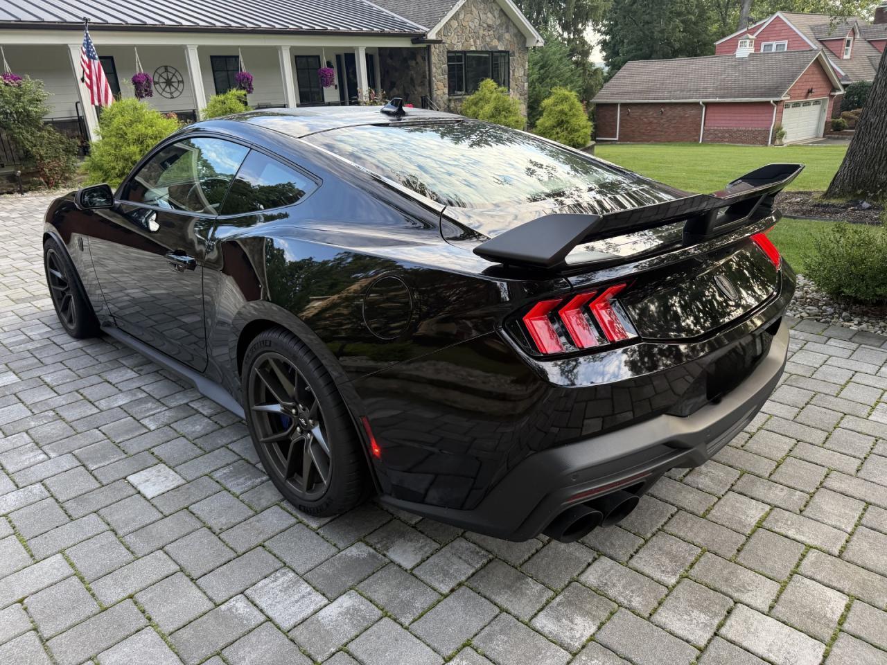 2024 Ford Mustang Dark Horse - Фото 5