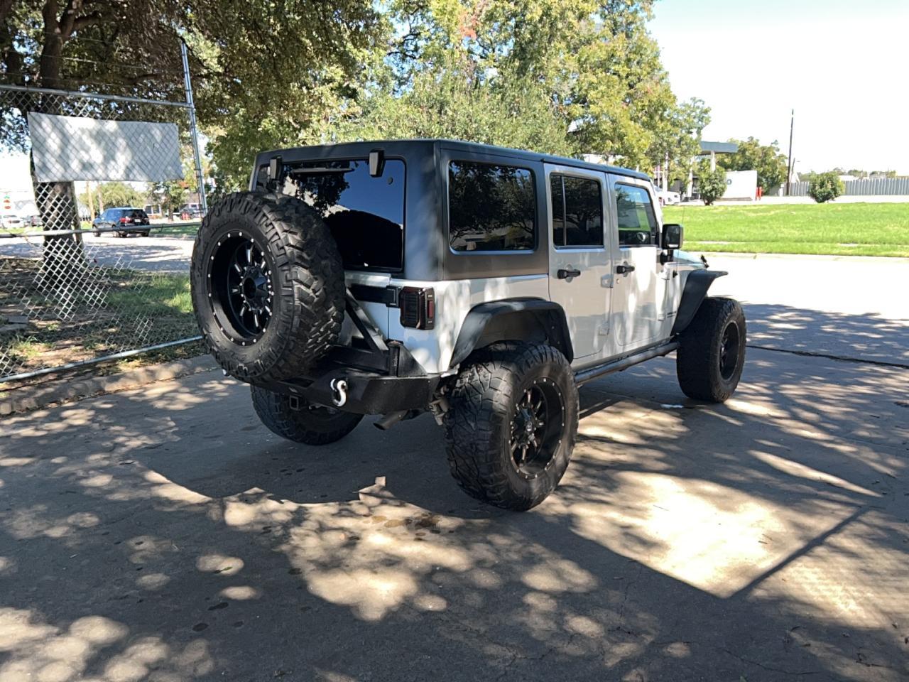 2015 Jeep Wrangler Unlimited Rubicon - Фото 4