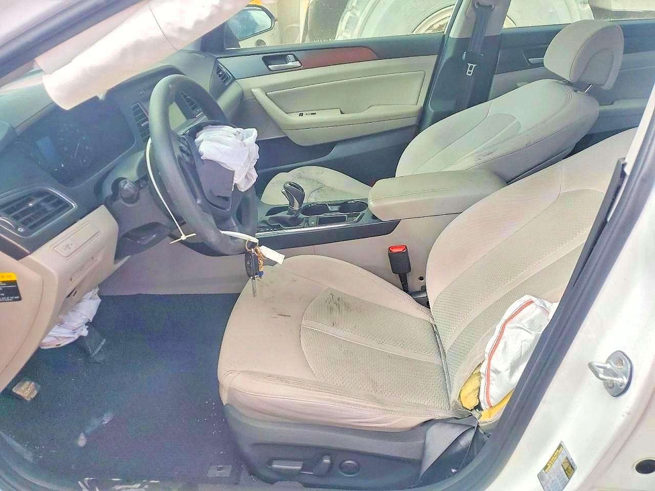 2017 Hyundai Sonata Sport - Image 7