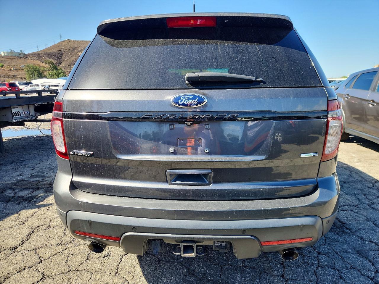 2015 Ford Explorer Sport - Image 6