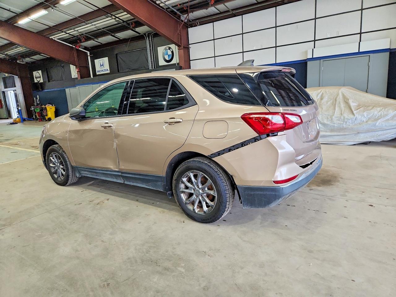 2018 Chevrolet Equinox Ls - Image 2