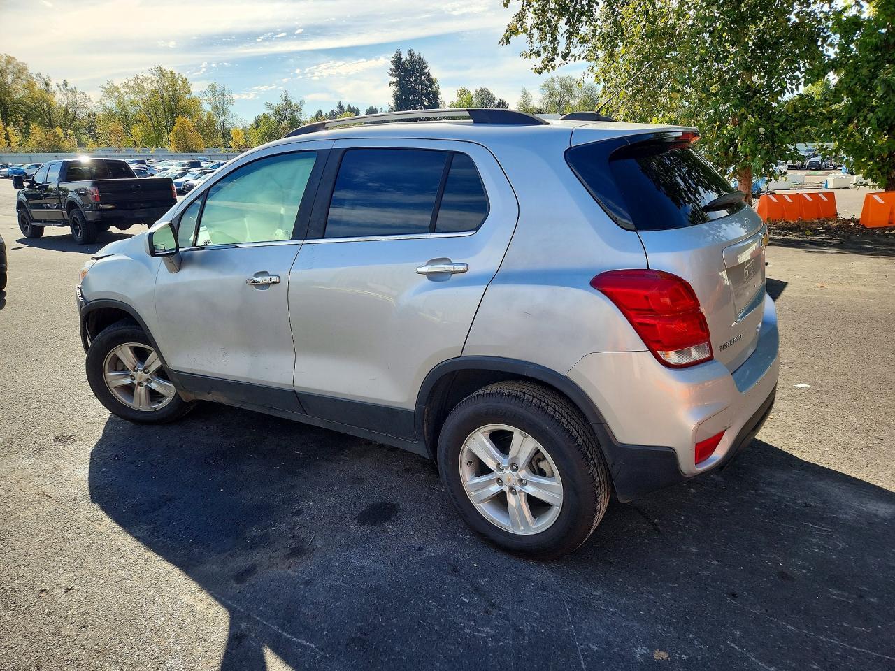 2019 Chevrolet Trax 1Lt - Image 2