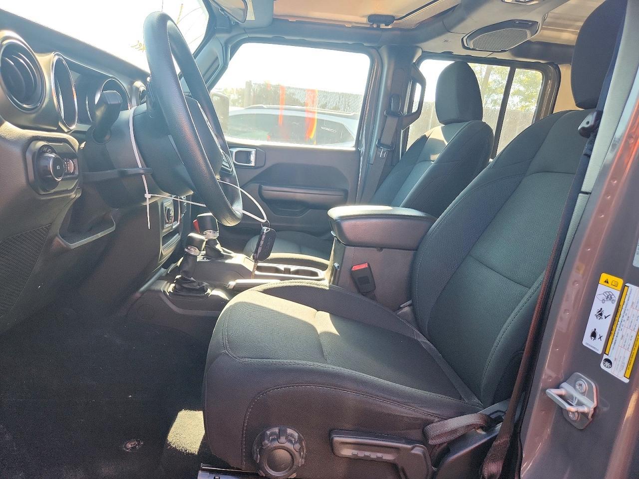 2018 Jeep Wrangler Unlimited Sport - Image 7