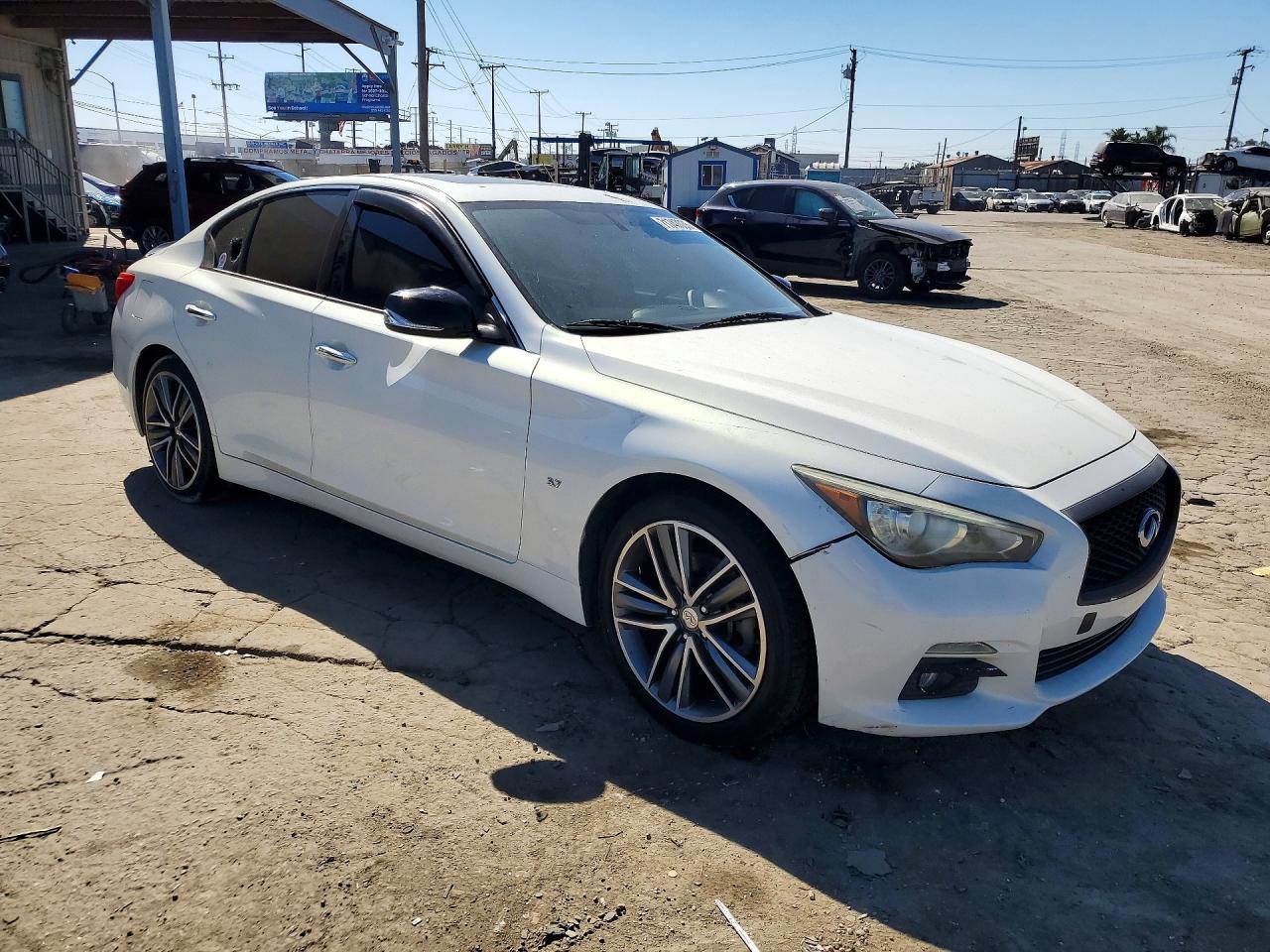 2014 Infiniti Q50 Premium - Image 4
