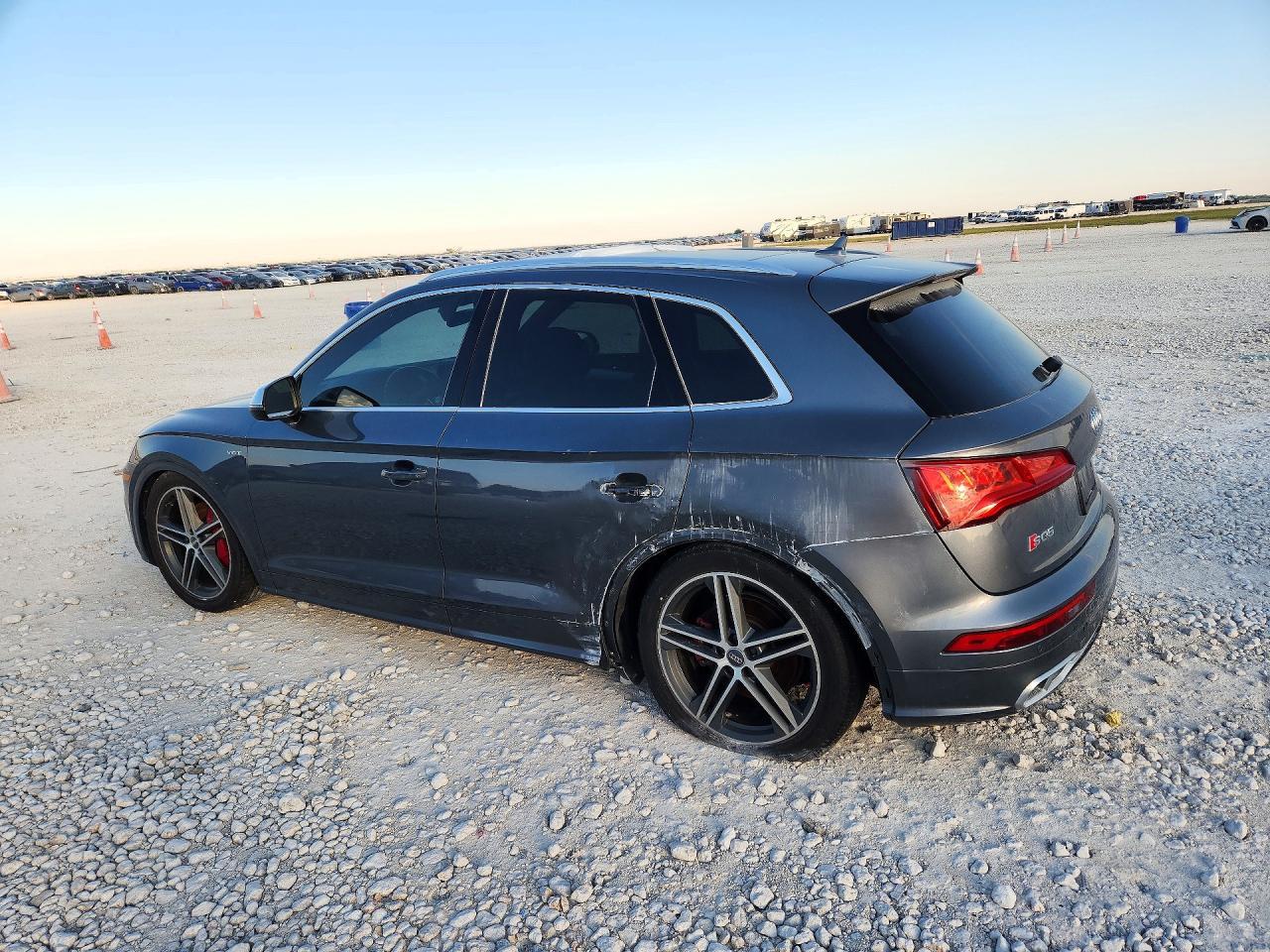 2018 Audi Sq5 Premium Plus - Фото 2