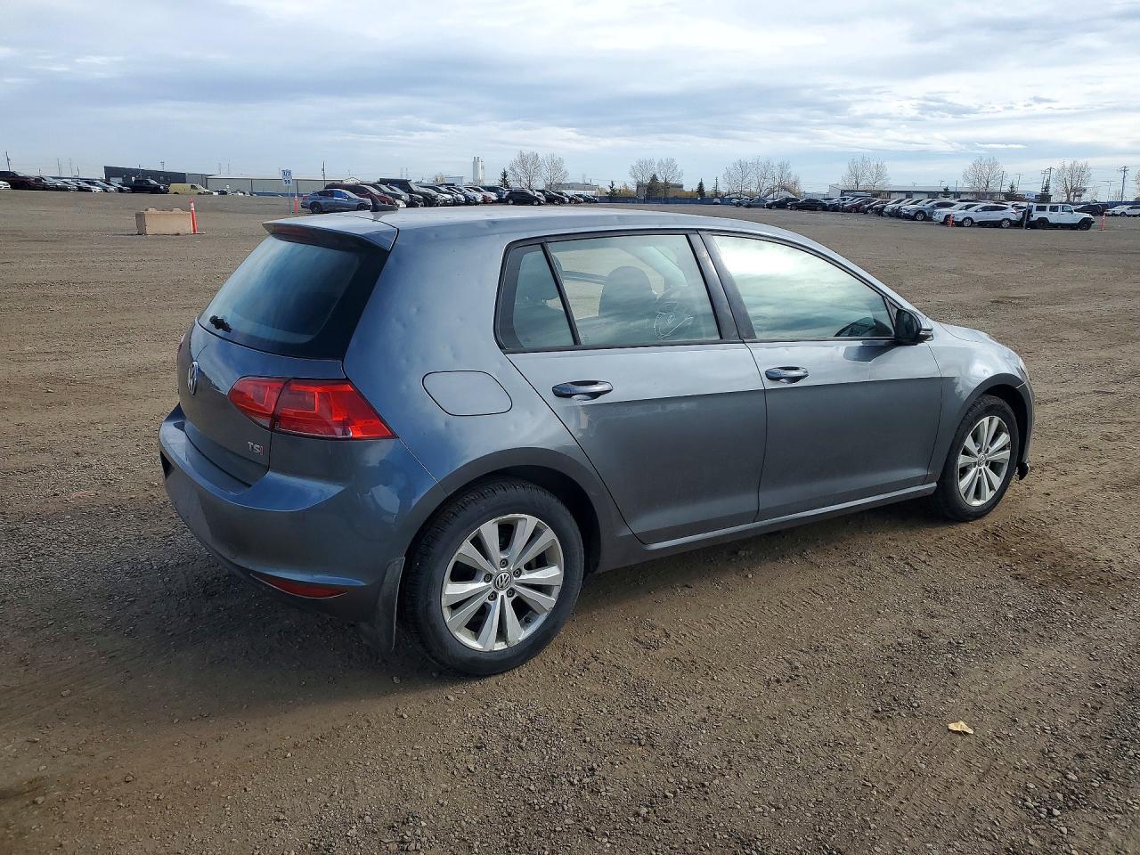 2016 Volkswagen Golf S/Se - Фото 3