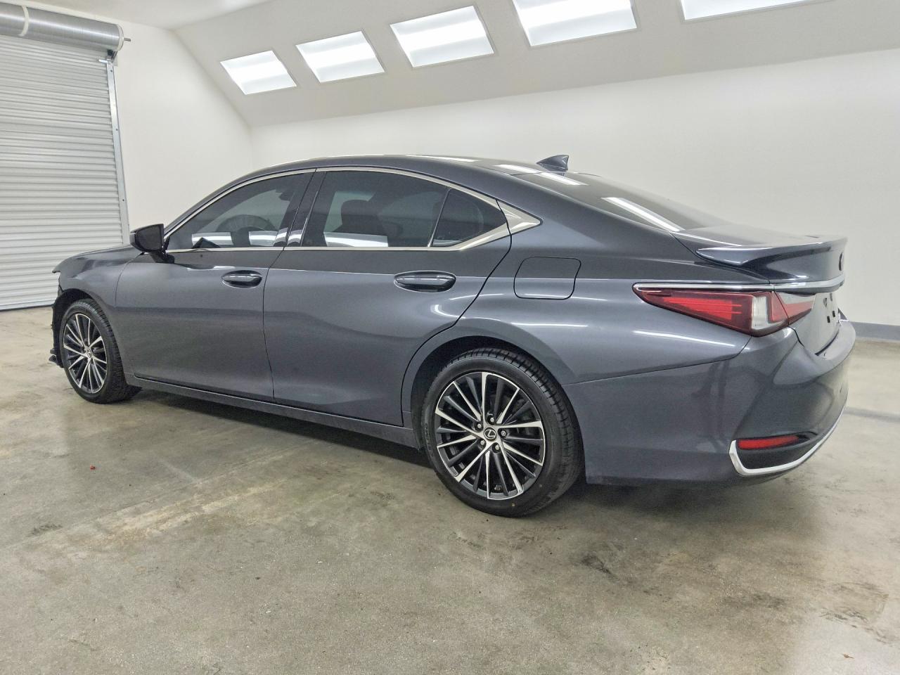 2023 Lexus Es 300H Base - Фото 2