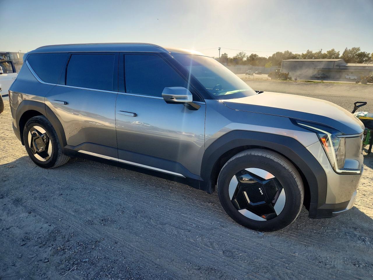2024 Kia Ev9 Wind - Image 4