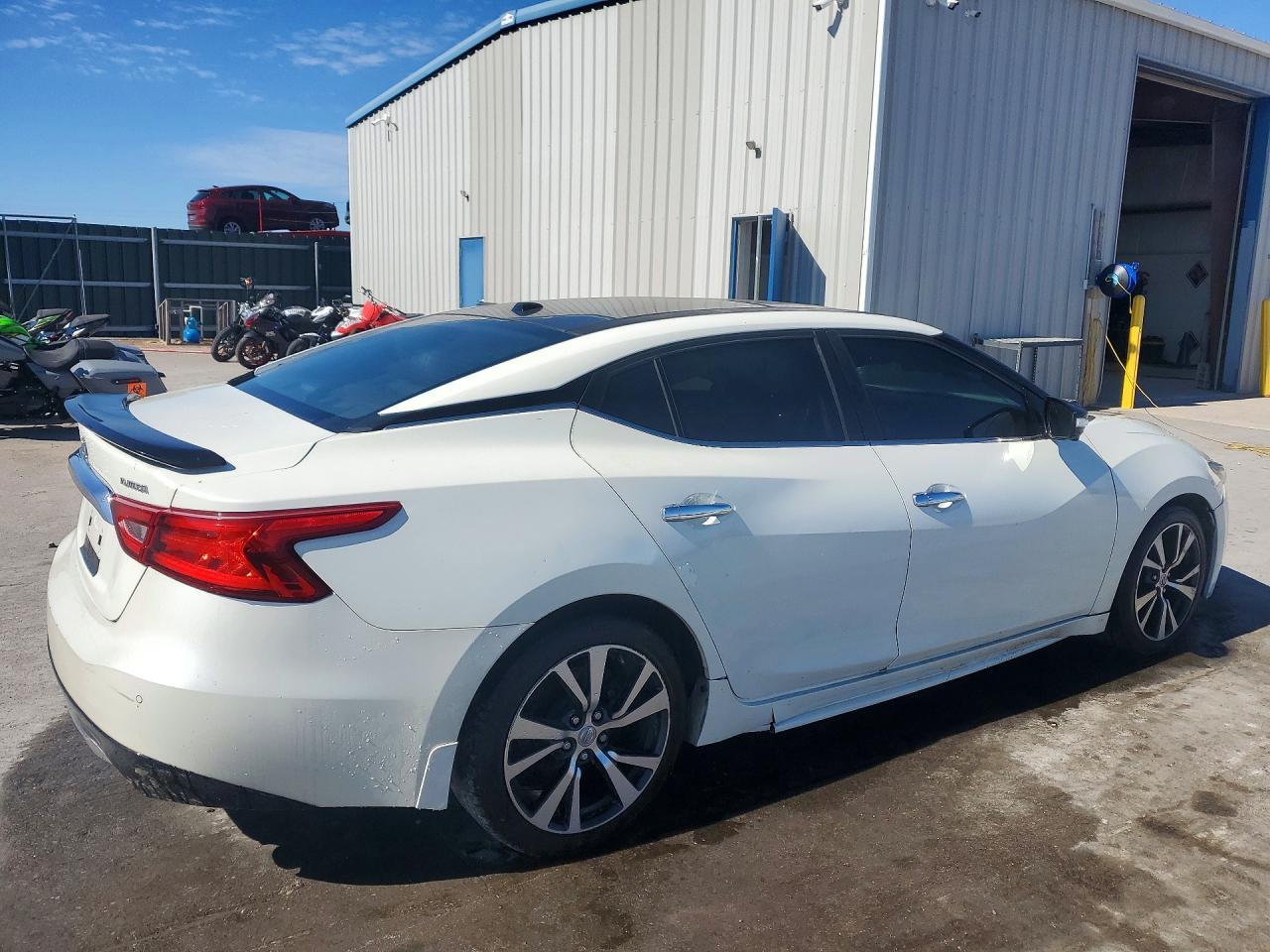 2017 Nissan Maxima Platinum - Фото 3